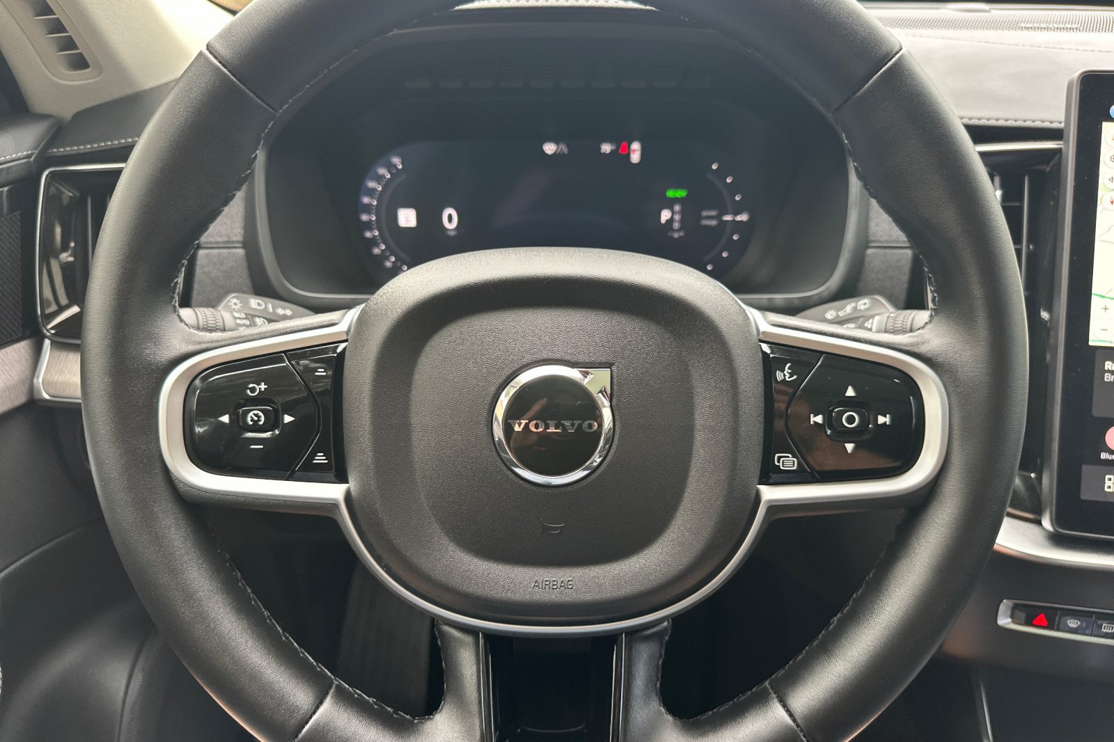 Certified 2026 Volvo XC90 T8 Ultra w/ Protection Package AWD/4WD image 30