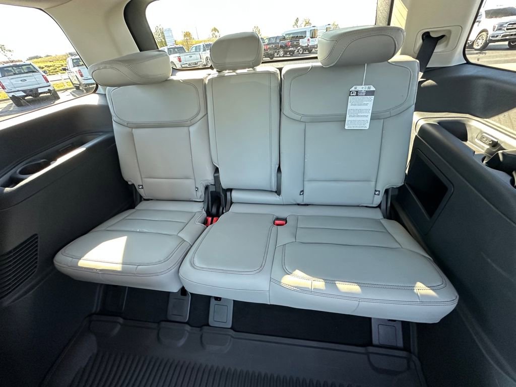 New 2025 Ford Expedition Active image 22