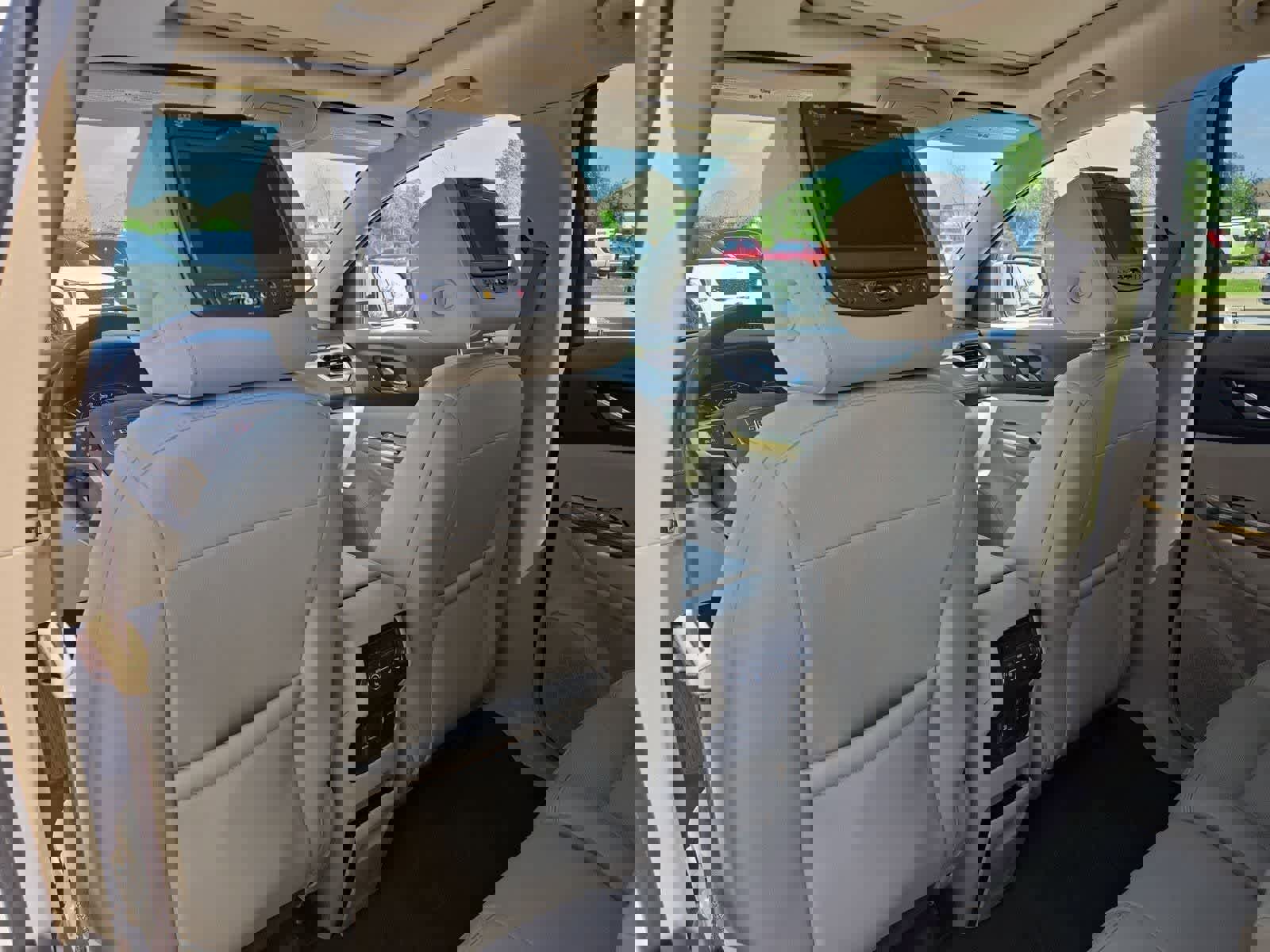 Used 2018 GMC Acadia Denali w/ Technology Package image 17