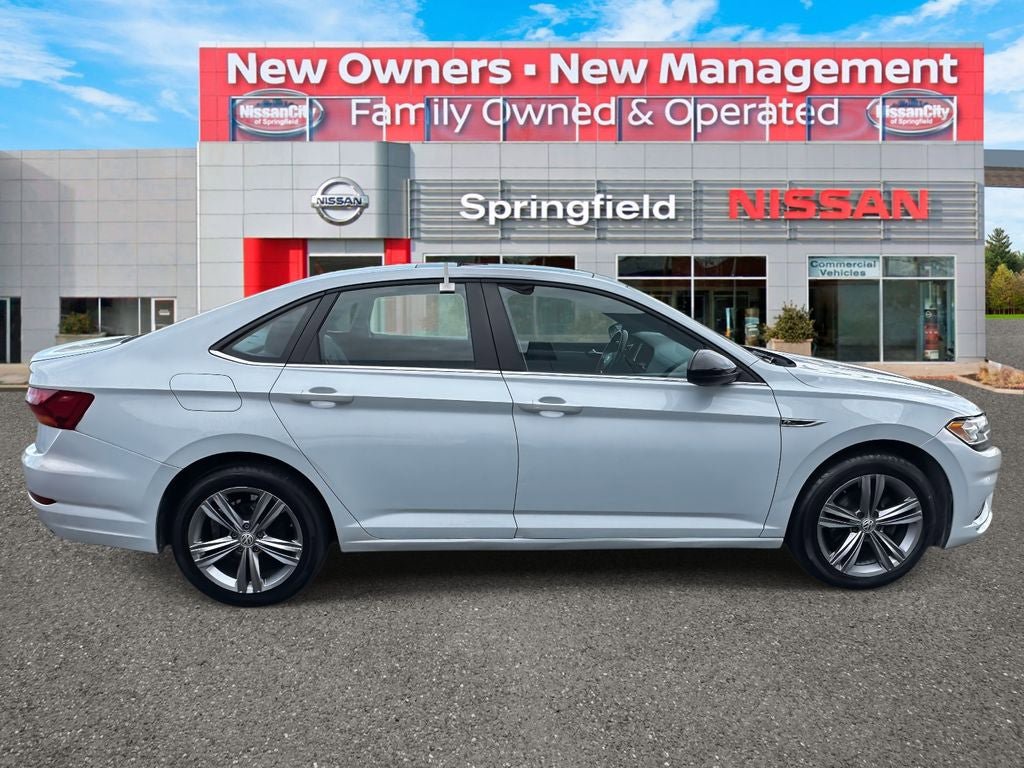 Used 2019 Volkswagen Jetta R-Line image 4