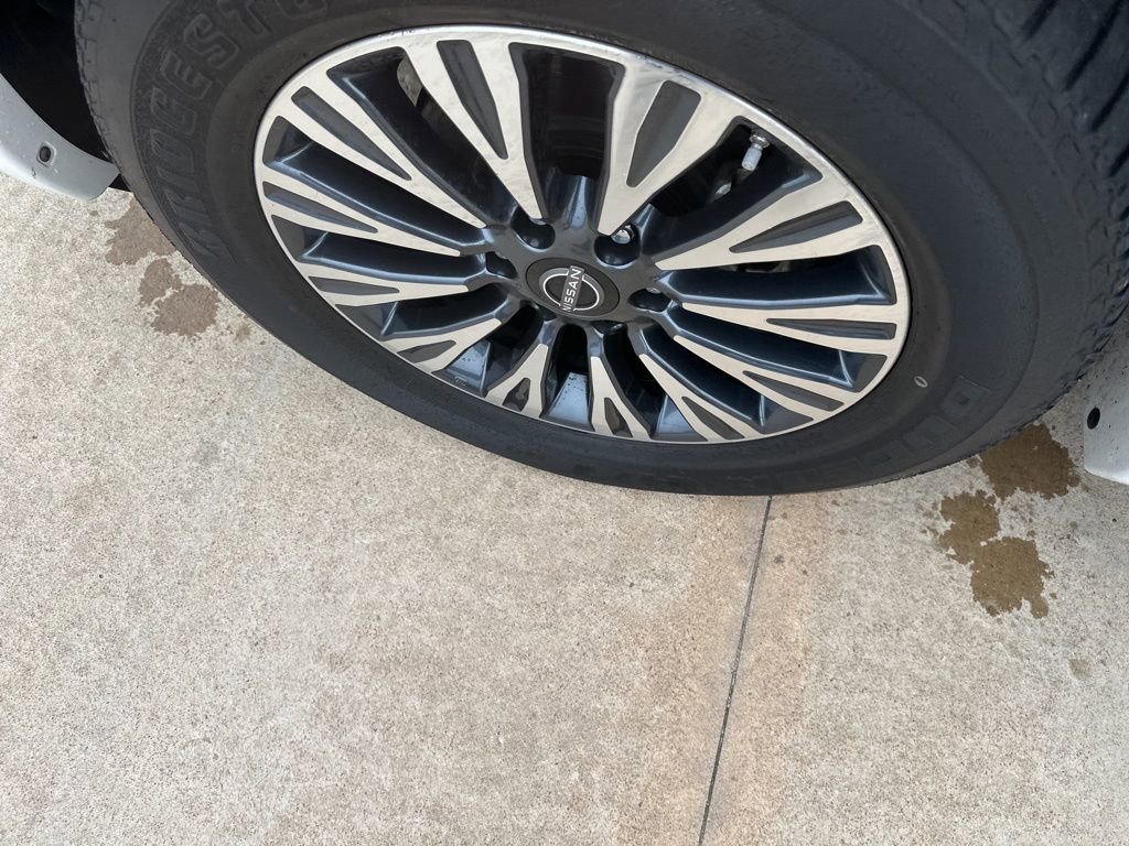 Used 2022 Nissan Armada SL w/ Midnight Edition Package image 37