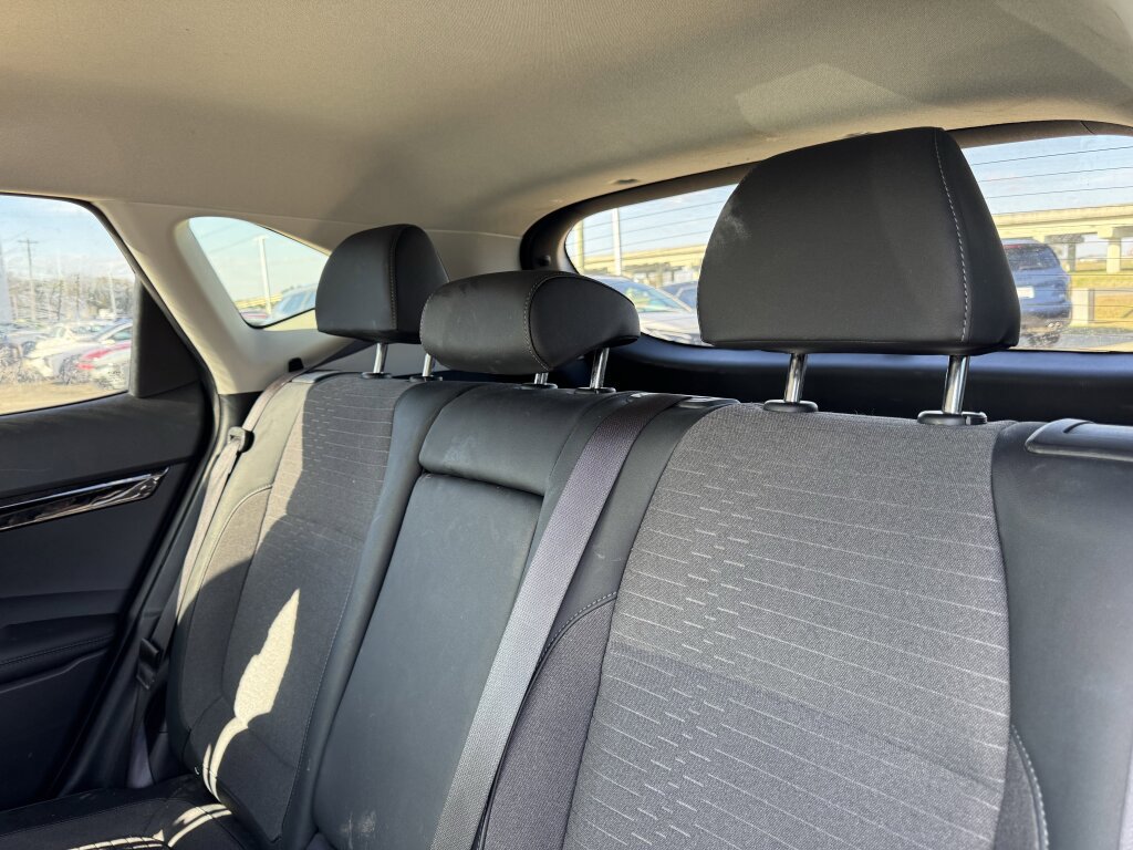 Used 2022 Kia Seltos S image 30