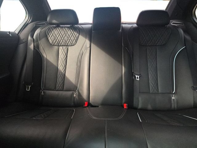 Used 2016 BMW 750i xDrive AWD/4WD image 13