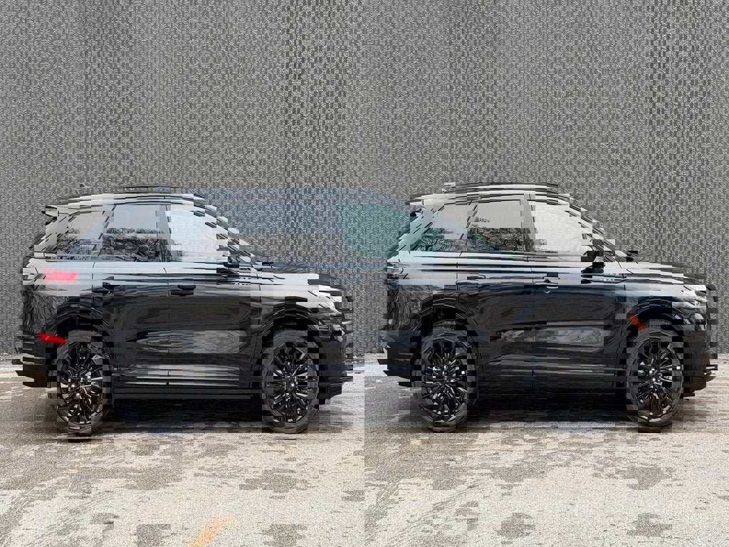 New 2026 Lincoln Corsair Premiere image 7