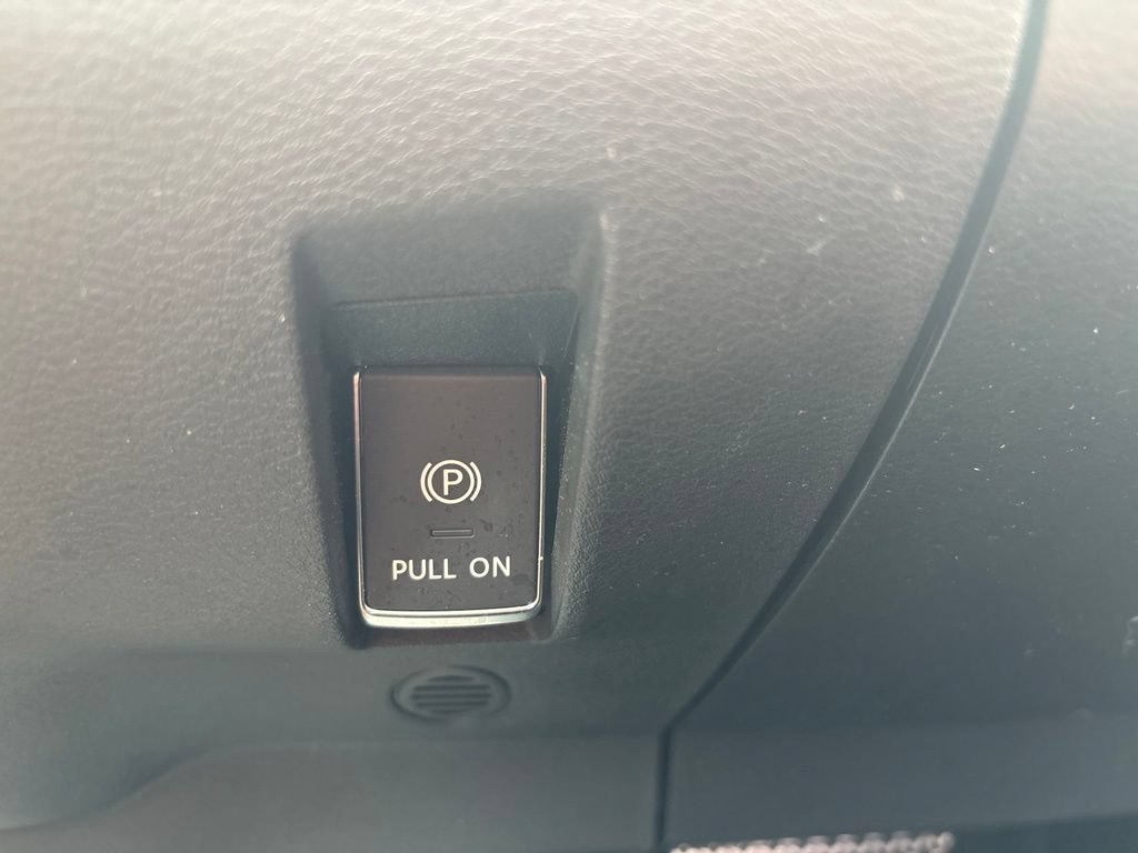 Certified 2023 Nissan Ariya FWD image 32