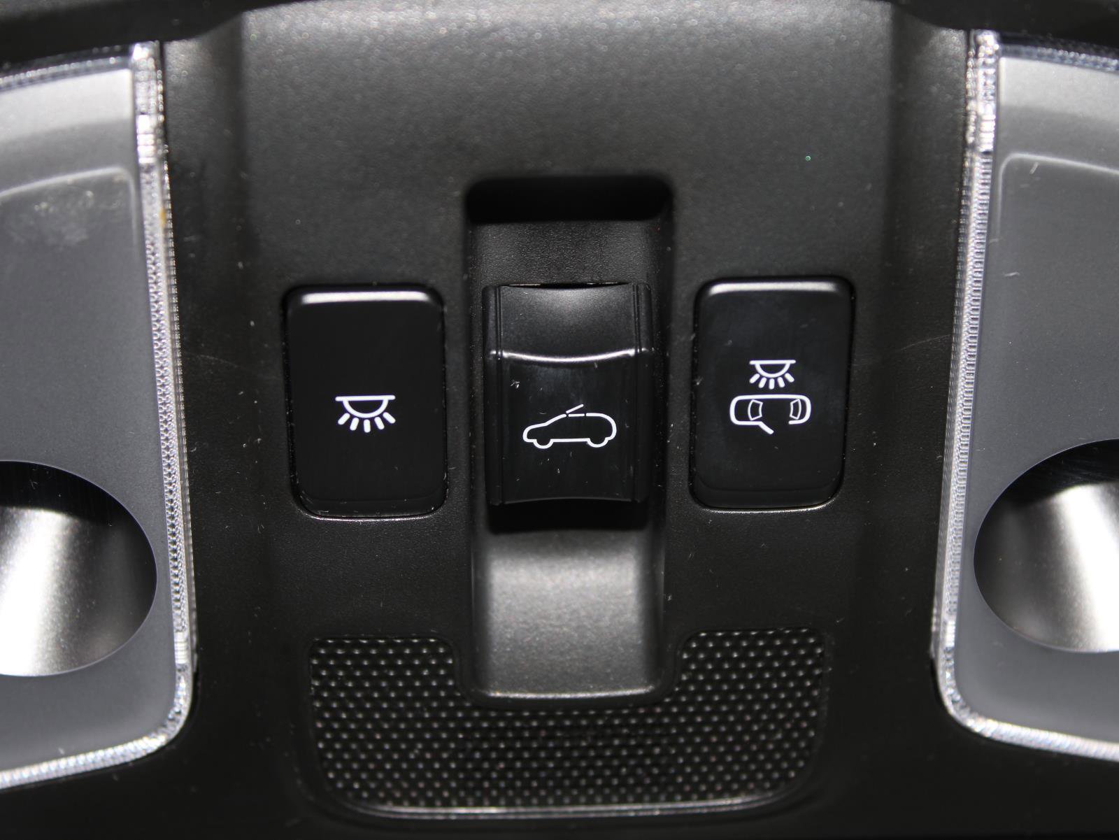 Used 2022 Kia Sportage SX image 12