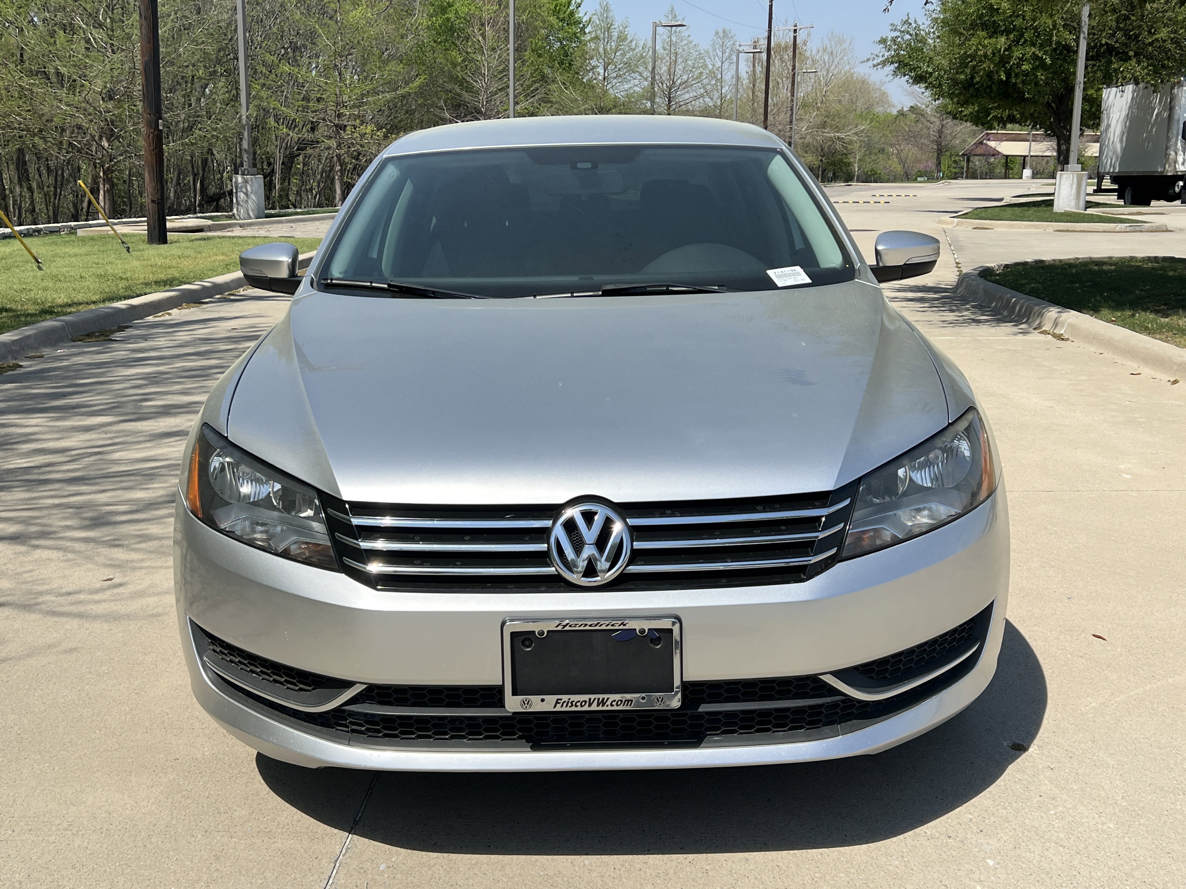 Used 2014 Volkswagen Passat S image 3