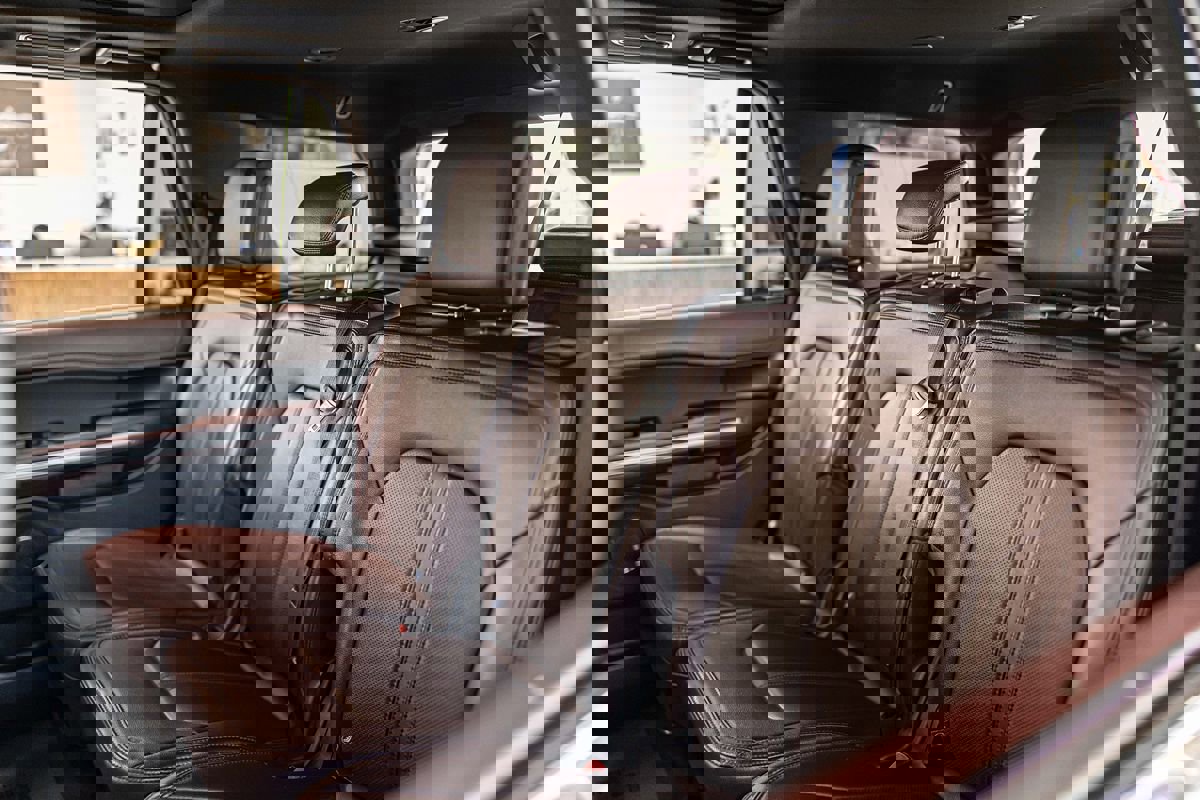 Used 2024 Ford Expedition Limited AWD/4WD image 34