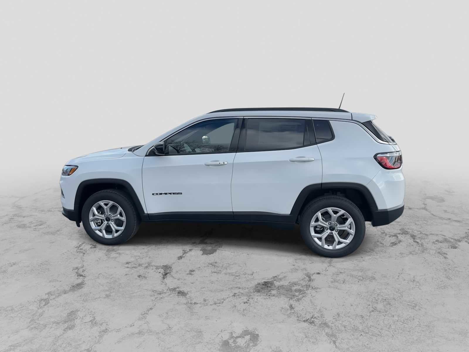 New 2026 Jeep Compass Latitude image 5