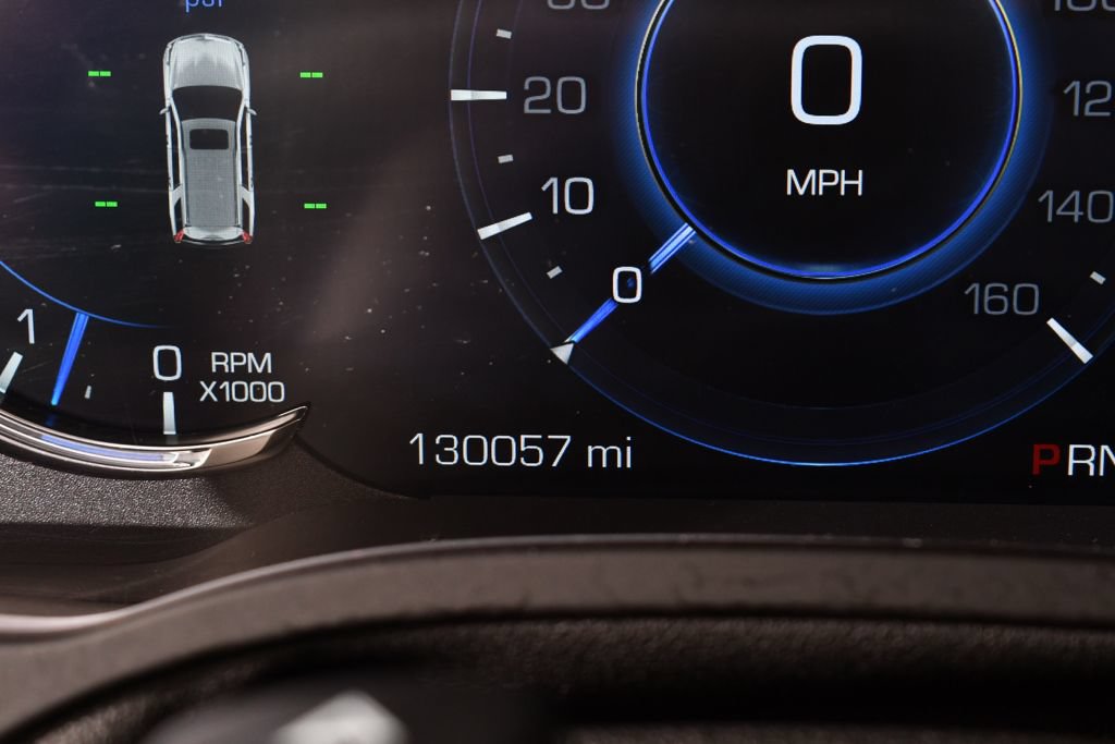 Used 2018 Cadillac Escalade Luxury AWD/4WD image 26