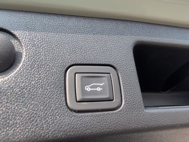 Certified 2025 Chevrolet Equinox ACTIV w/ Safety and Technology Package image 48