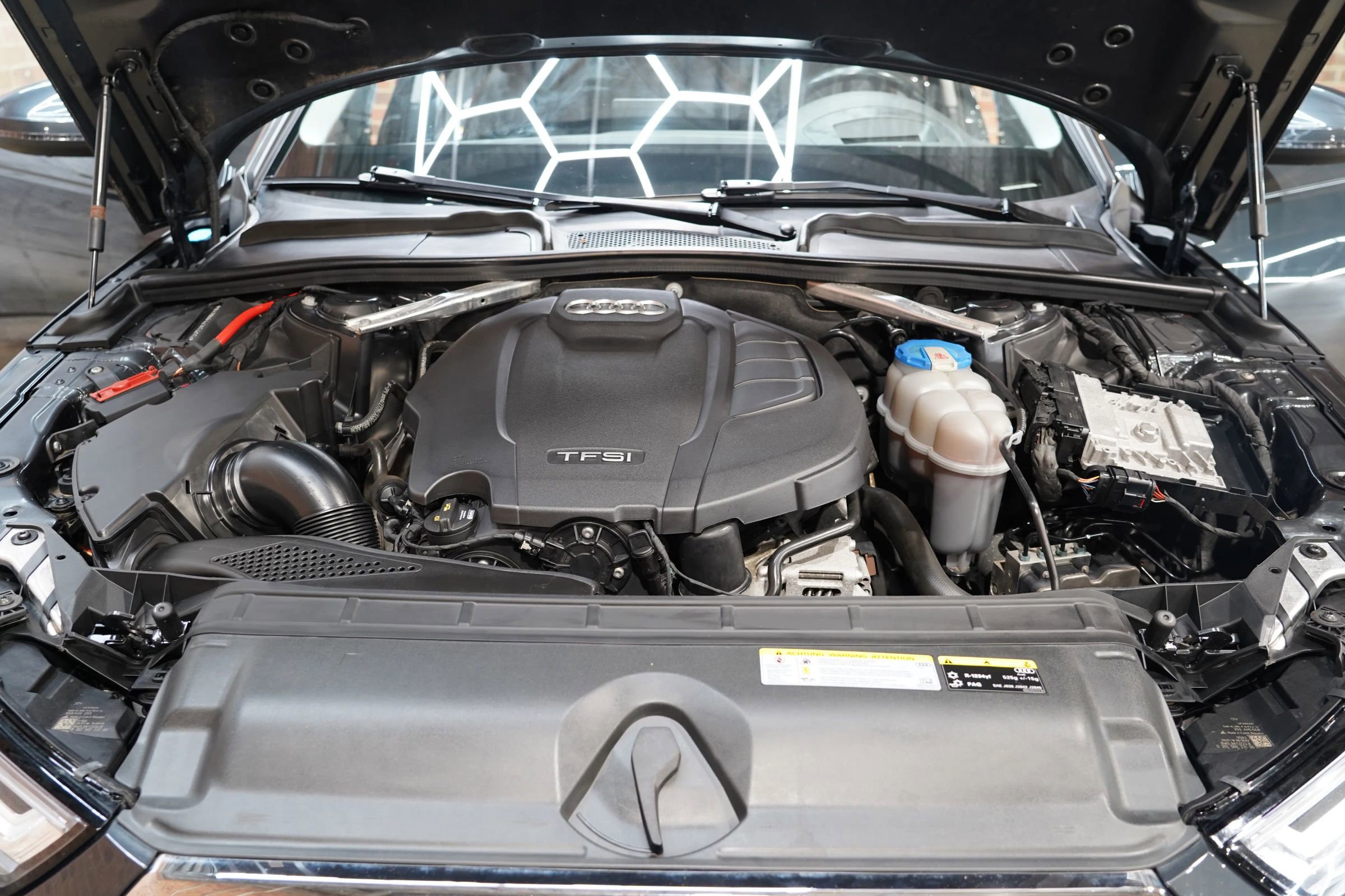 Used 2018 Audi A4 2.0T allroad Prestige image 32