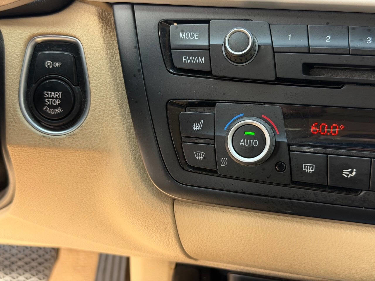 Used 2014 BMW 320i Sedan RWD image 31