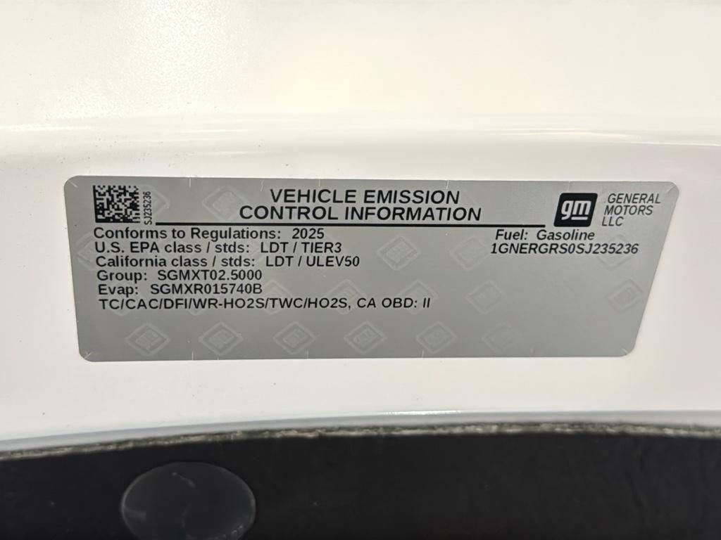 New 2025 Chevrolet Traverse LT w/ LPO, Floor Liner Package image 34