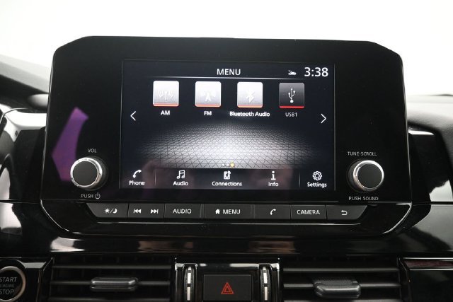 Used 2024 Nissan Pathfinder SV AWD/4WD image 14