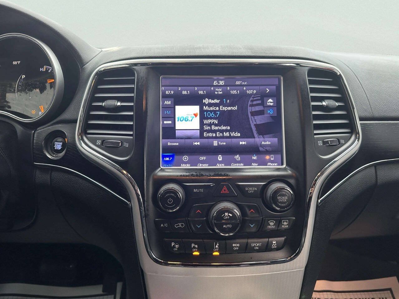 Used 2018 Jeep Grand Cherokee Summit w/ Platinum Series Group AWD/4WD image 24