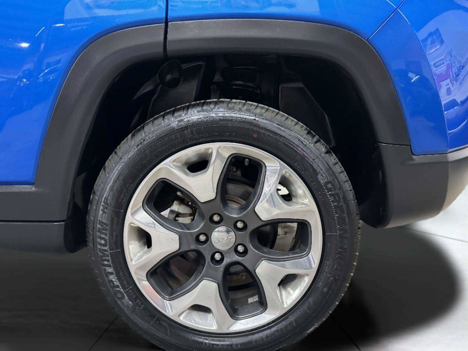 Used 2019 Jeep Compass Limited AWD/4WD image 61