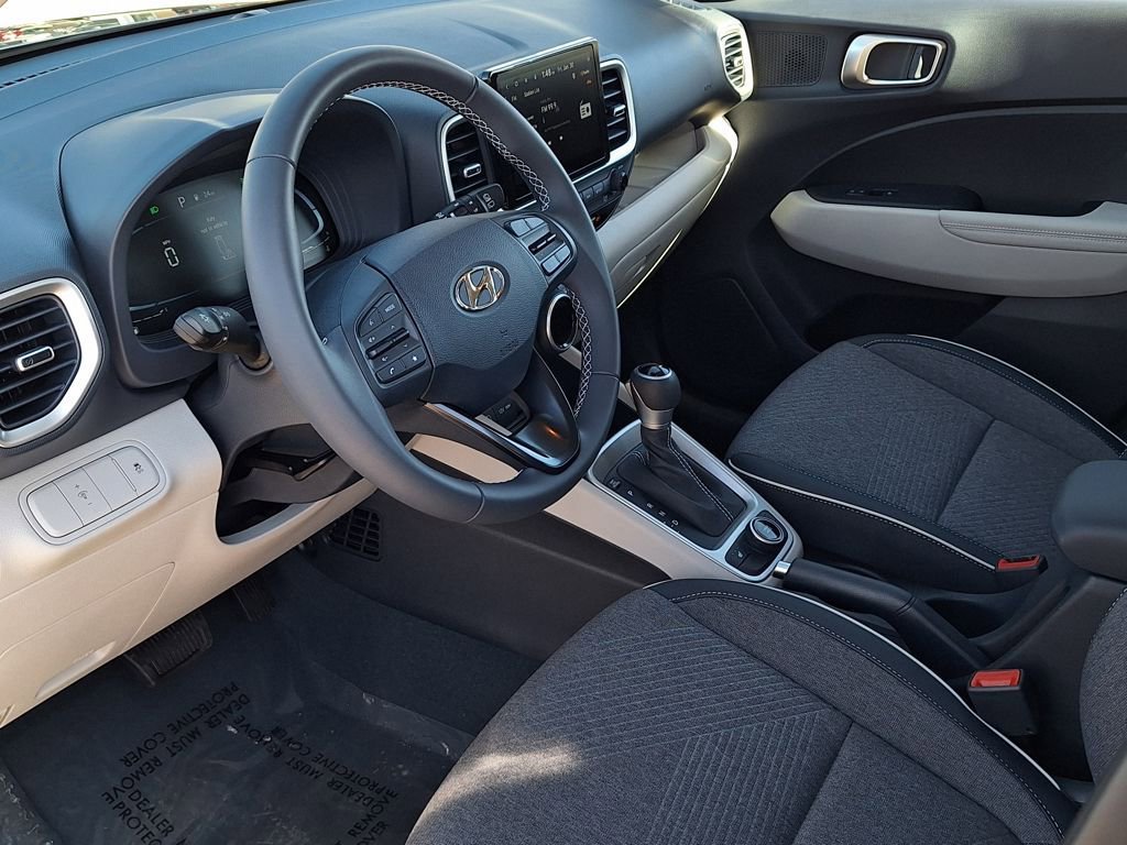New 2025 Hyundai Venue Limited image 10