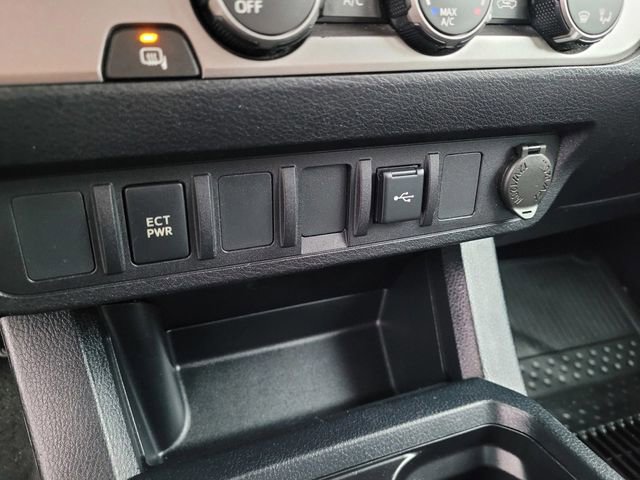 Used 2020 Toyota Tacoma SR5 image 14