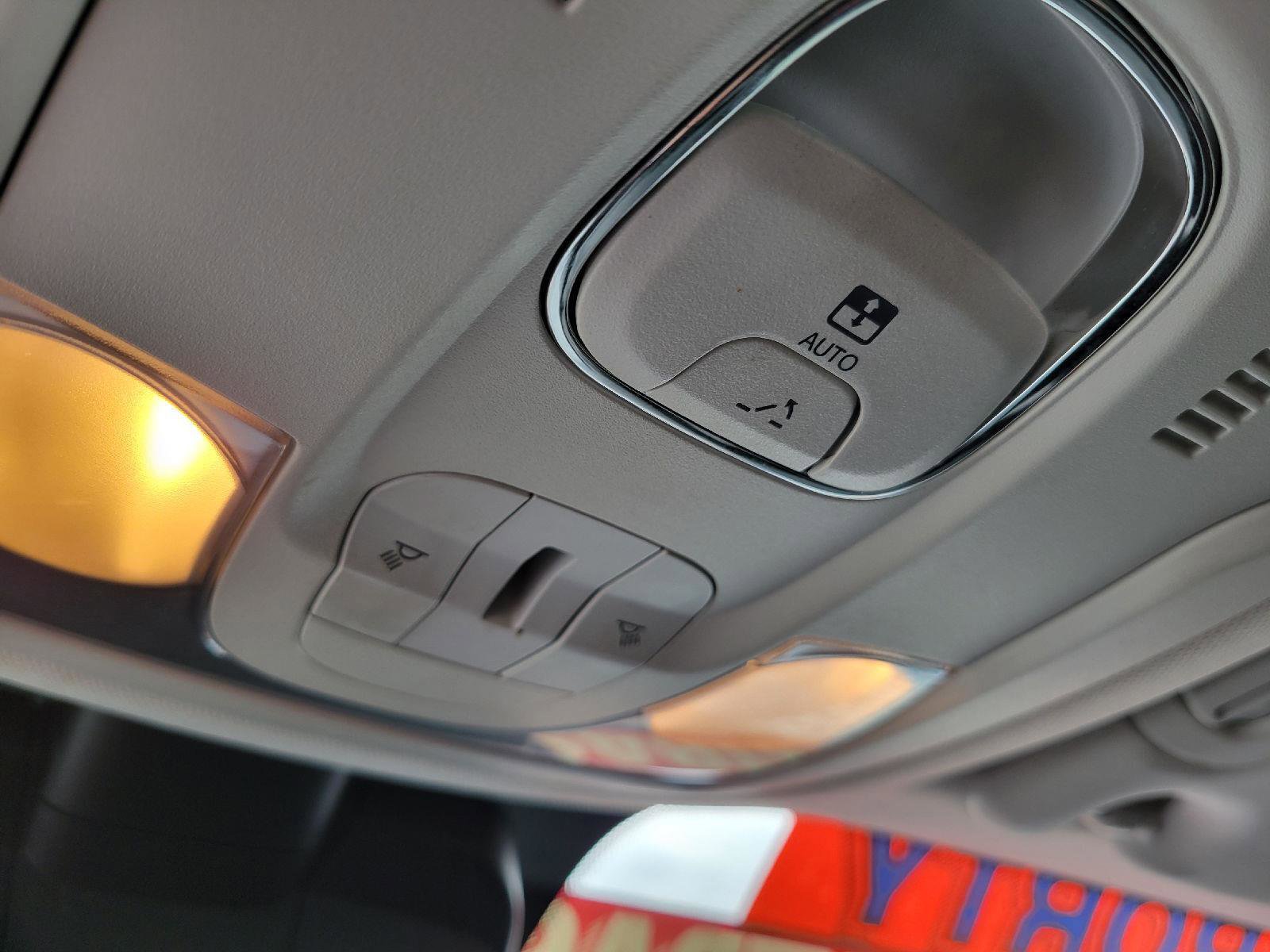 Used 2017 Jeep Renegade Trailhawk image 22