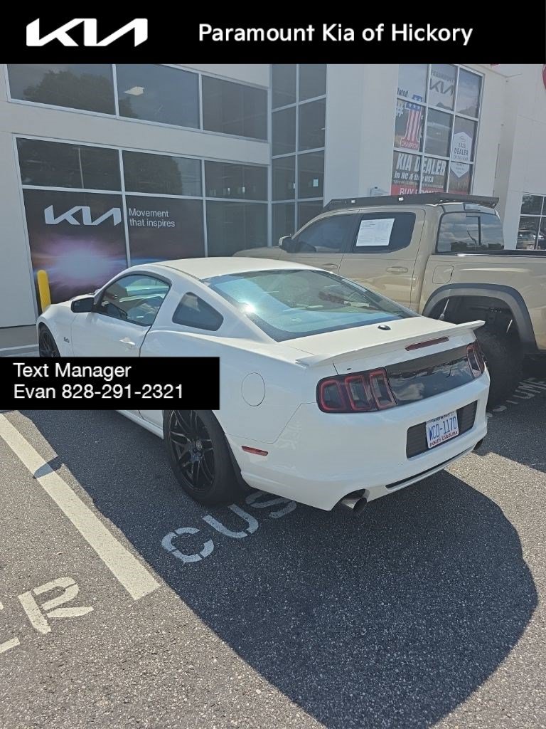 Used 2013 Ford Mustang GT Premium w/ Comfort Pkg RWD image 21