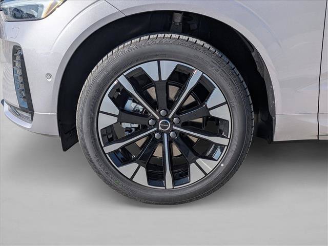 New 2026 Volvo XC60 B5 Plus w/ Climate Package AWD/4WD image 11