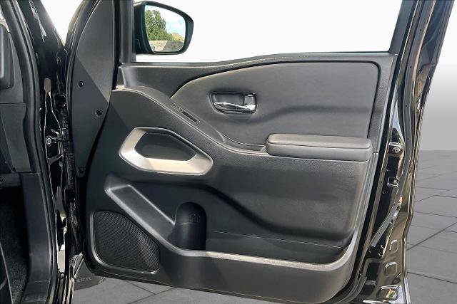 Certified 2022 Nissan Frontier SV w/ Technology Package RWD image 22