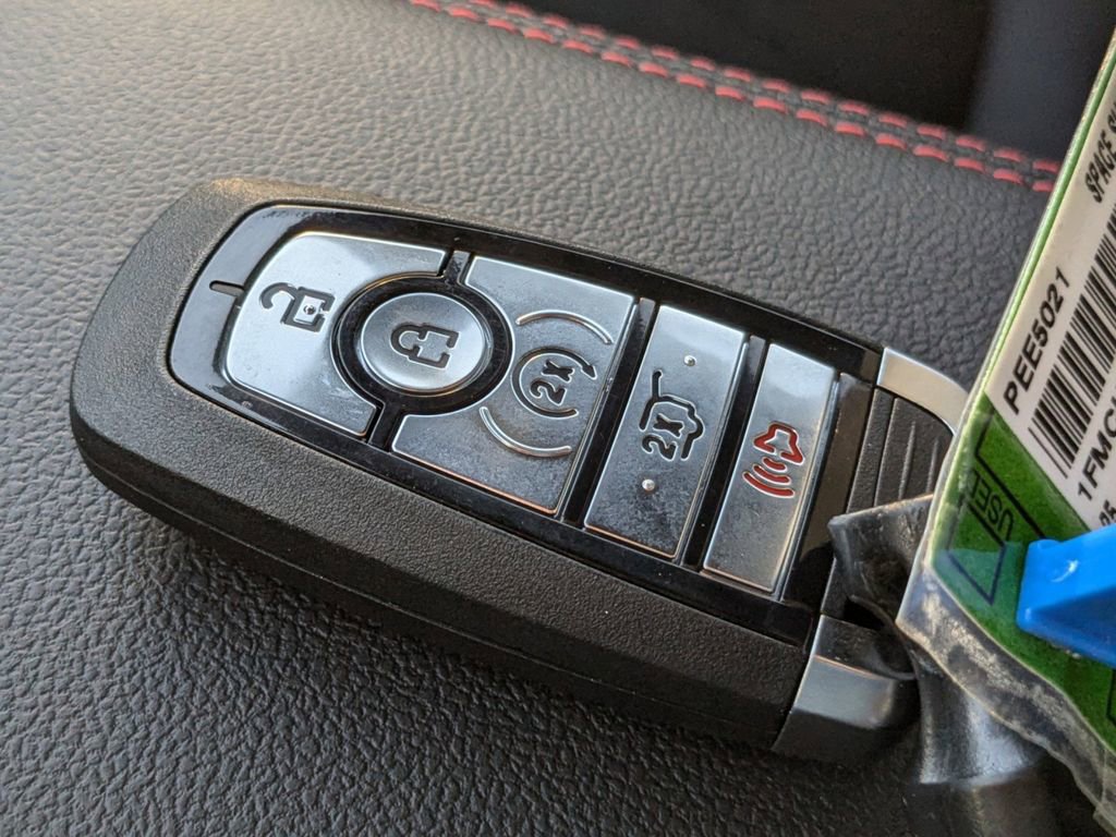 New 2025 Ford Escape ST-Line Elite w/ Premium Technology Package image 30