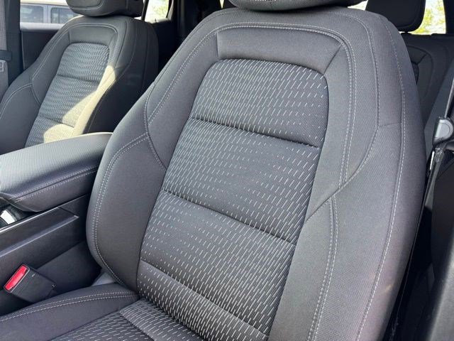 Used 2025 Chevrolet Equinox LT AWD/4WD image 28