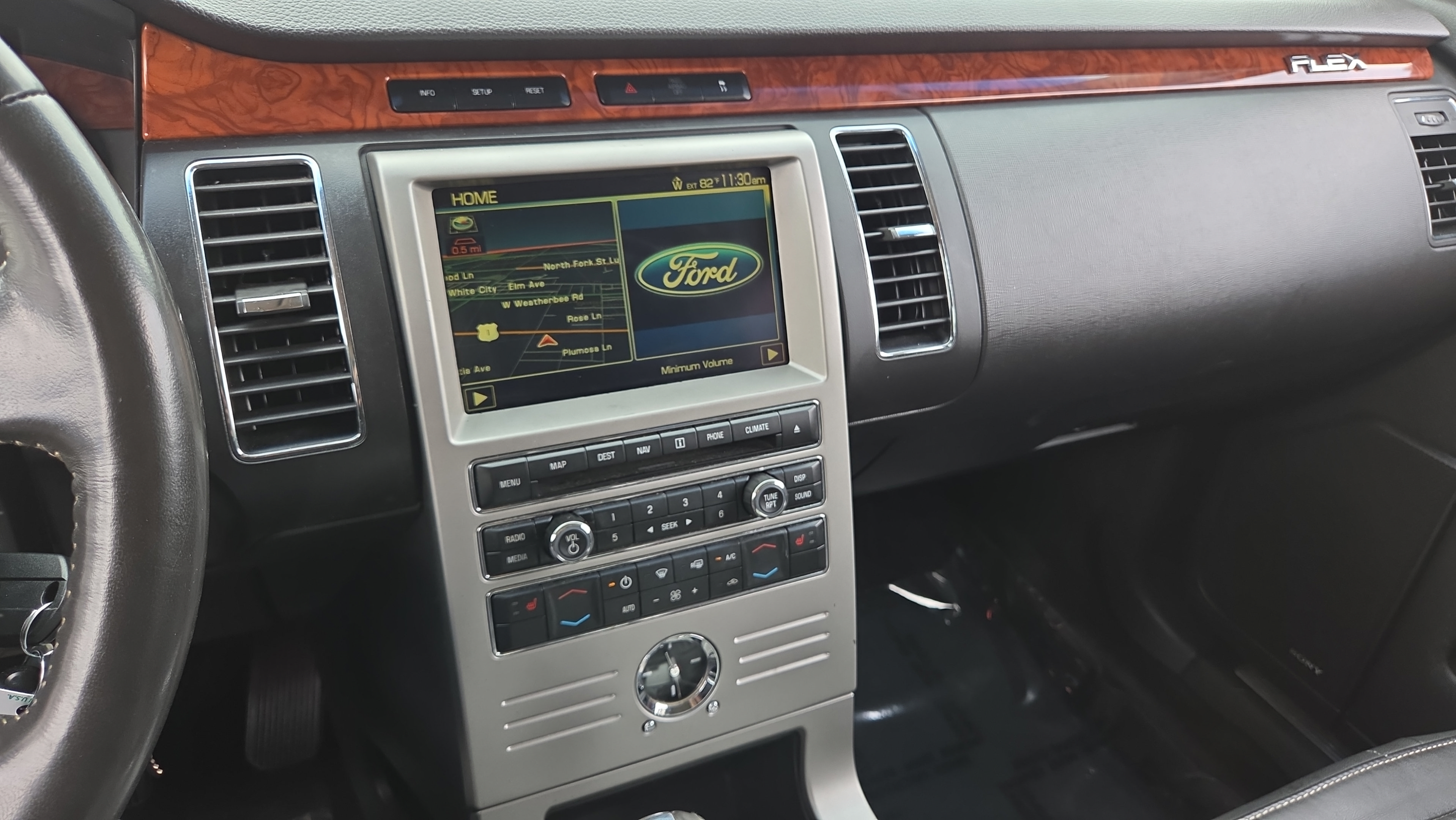 Used 2010 Ford Flex Limited FWD image 26