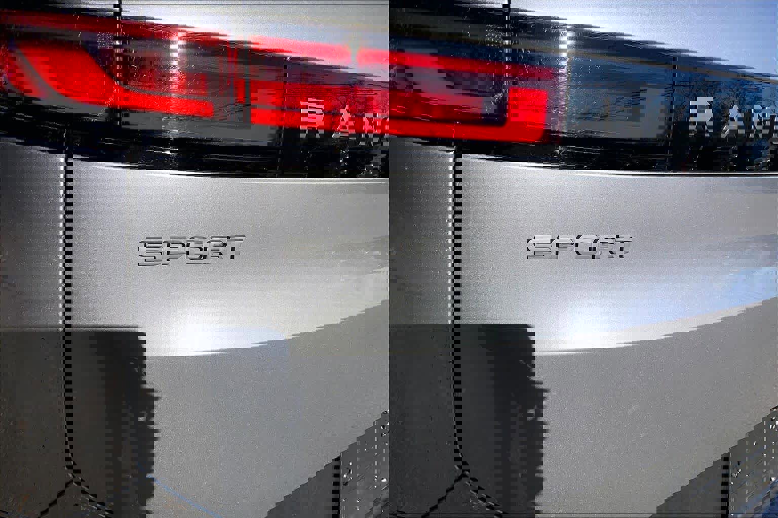 Used 2023 Land Rover Range Rover Sport SE image 10