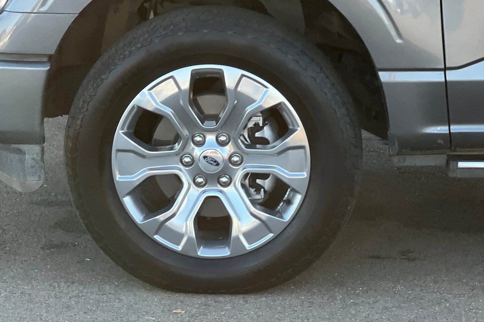 Used 2023 Ford F150 Platinum image 27