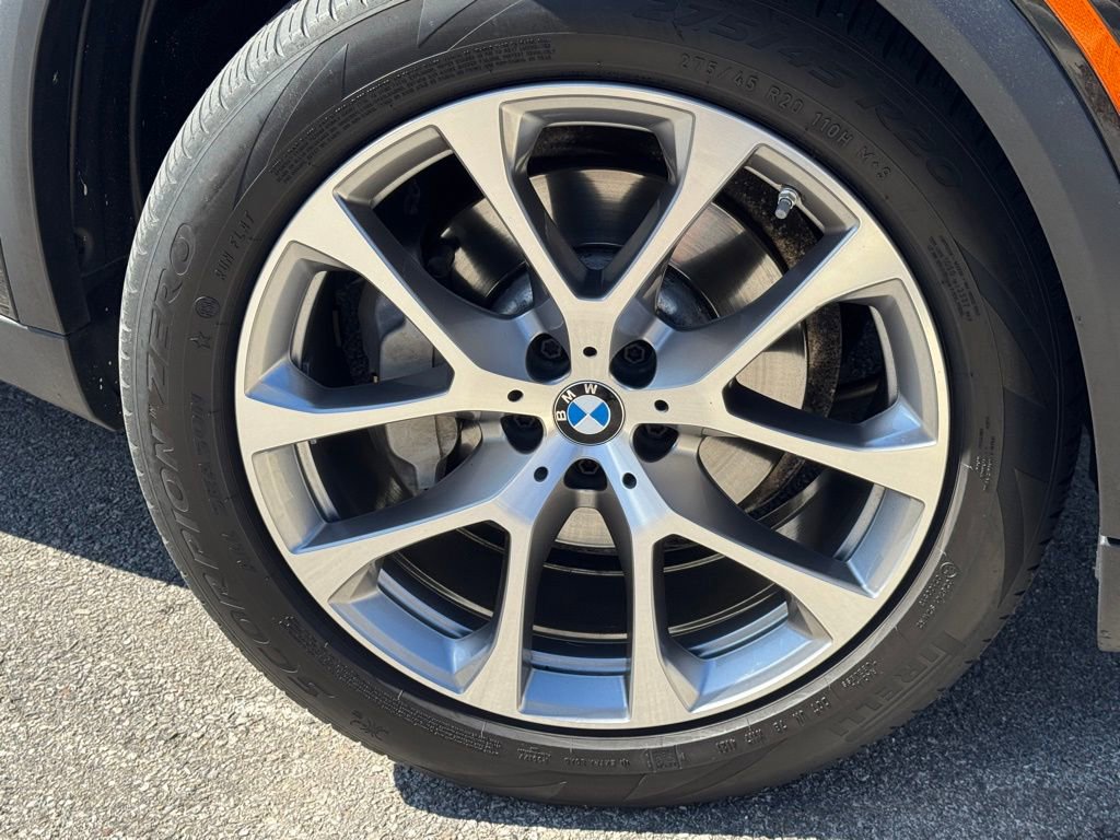 Used 2022 BMW X5 xDrive40i w/ Premium Package image 10