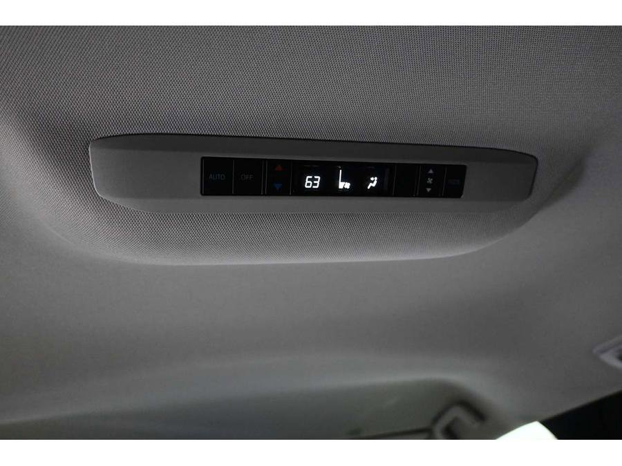 New 2025 Toyota Sienna LE image 26