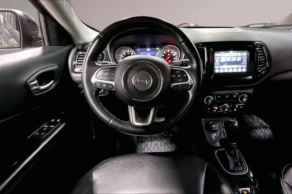 Used 2020 Jeep Compass Latitude image 9