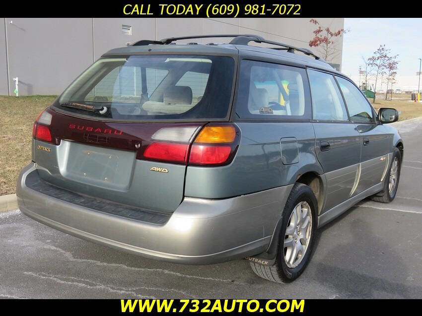 Used 2002 Subaru Outback Wagon image 12