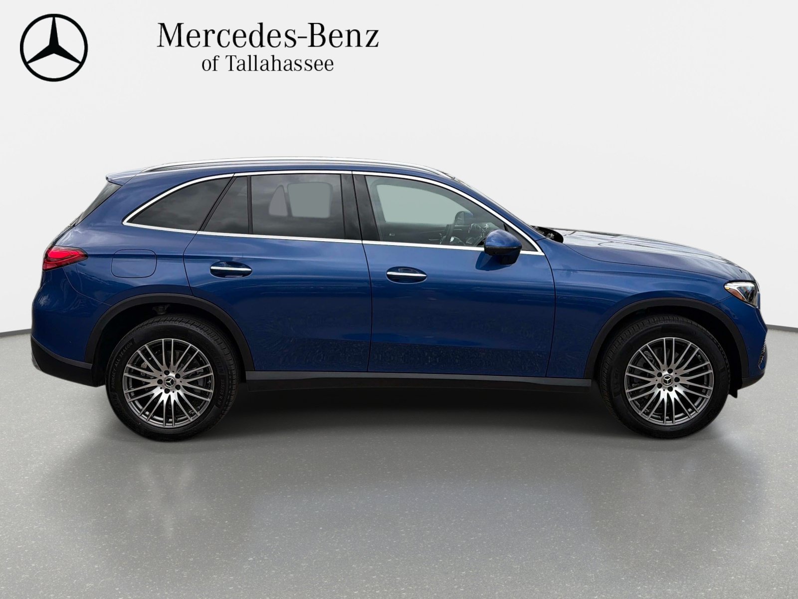 Certified 2026 Mercedes-Benz GLC 300 image 4