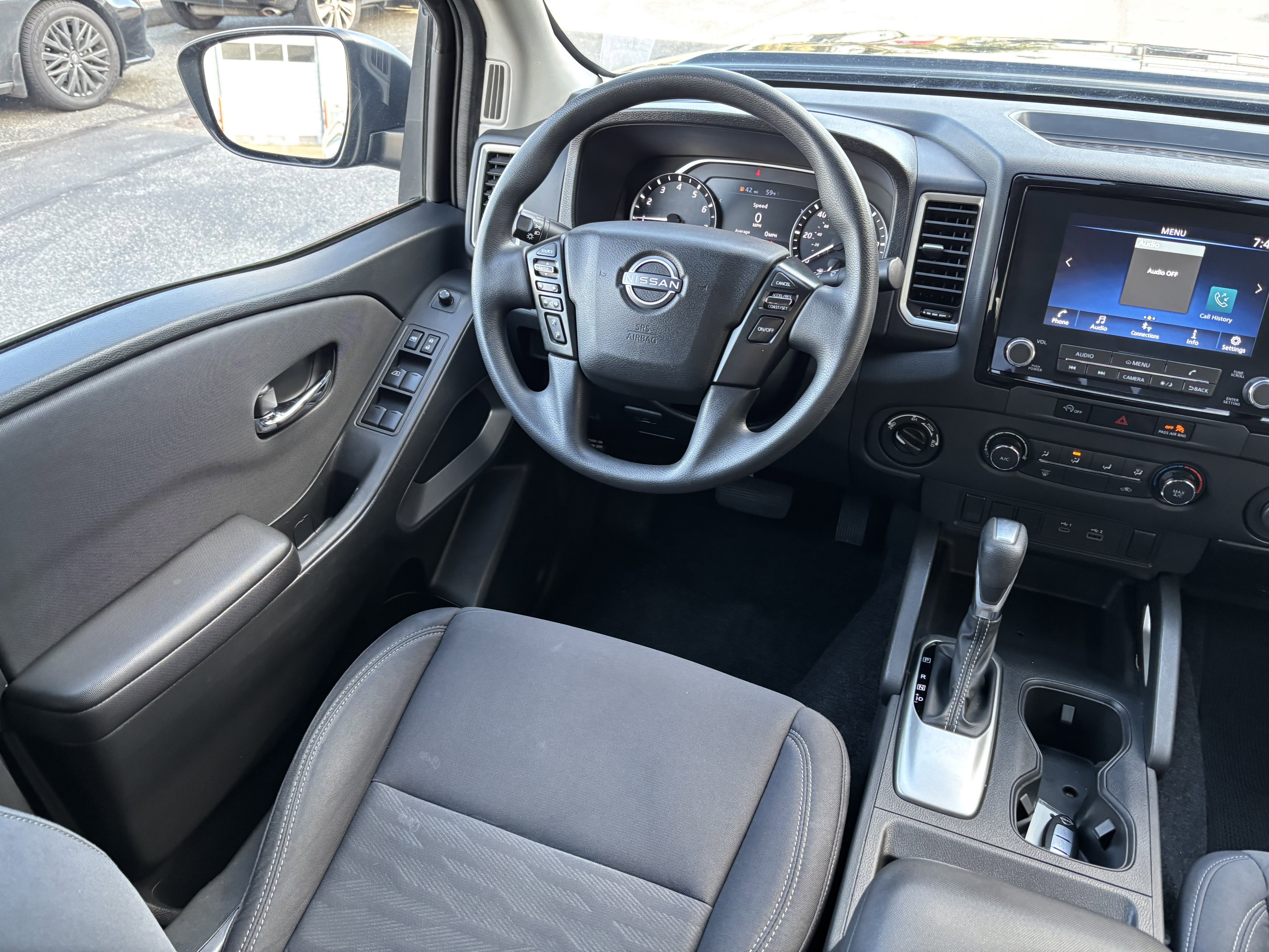Used 2024 Nissan Frontier SV AWD/4WD image 21