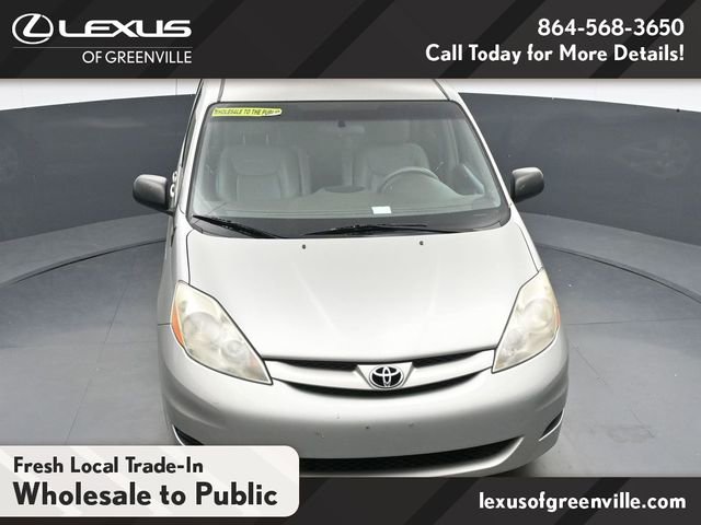 Used 2010 Toyota Sienna LE image 17