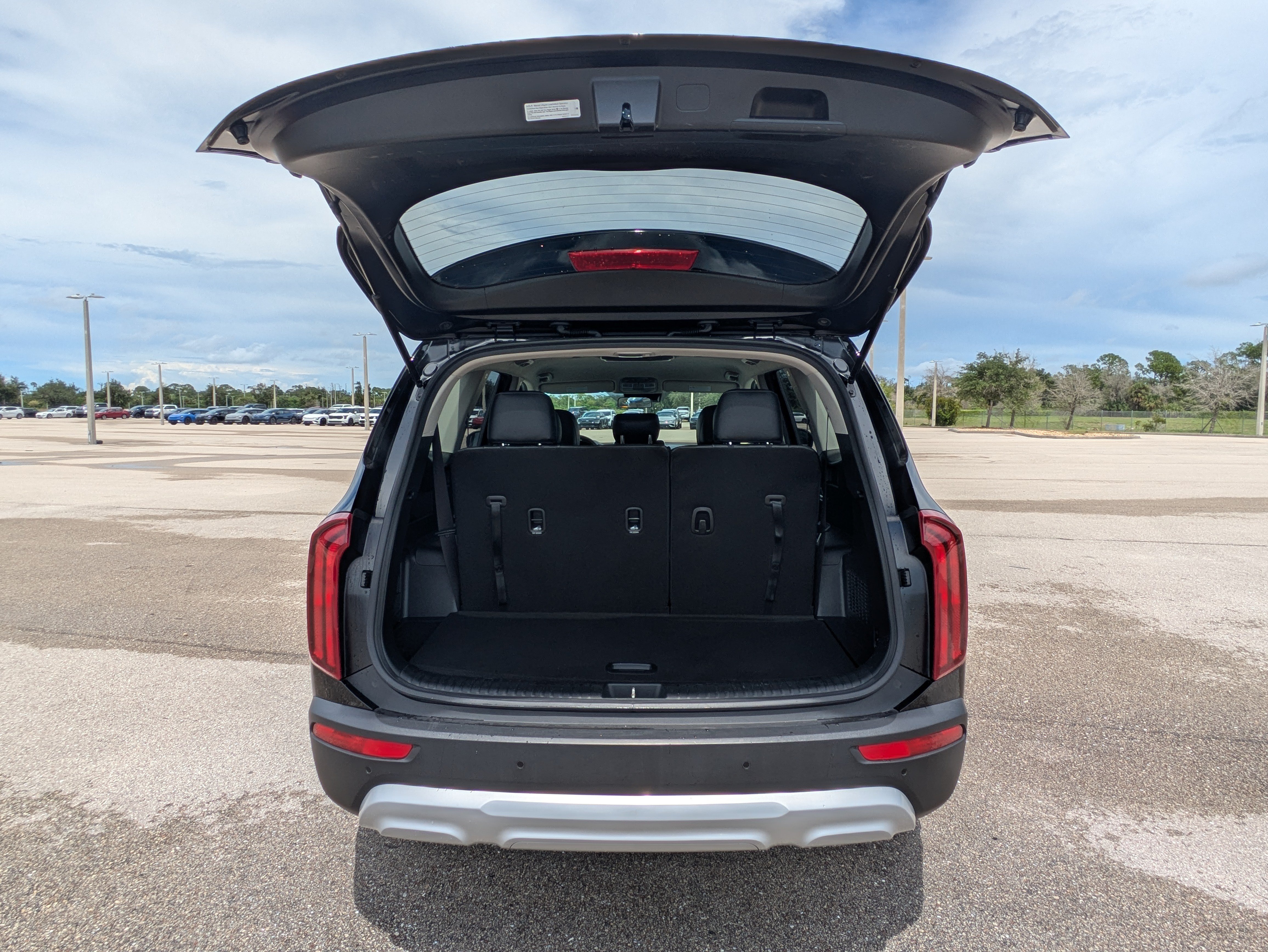 Used 2022 Kia Telluride LX AWD/4WD image 30