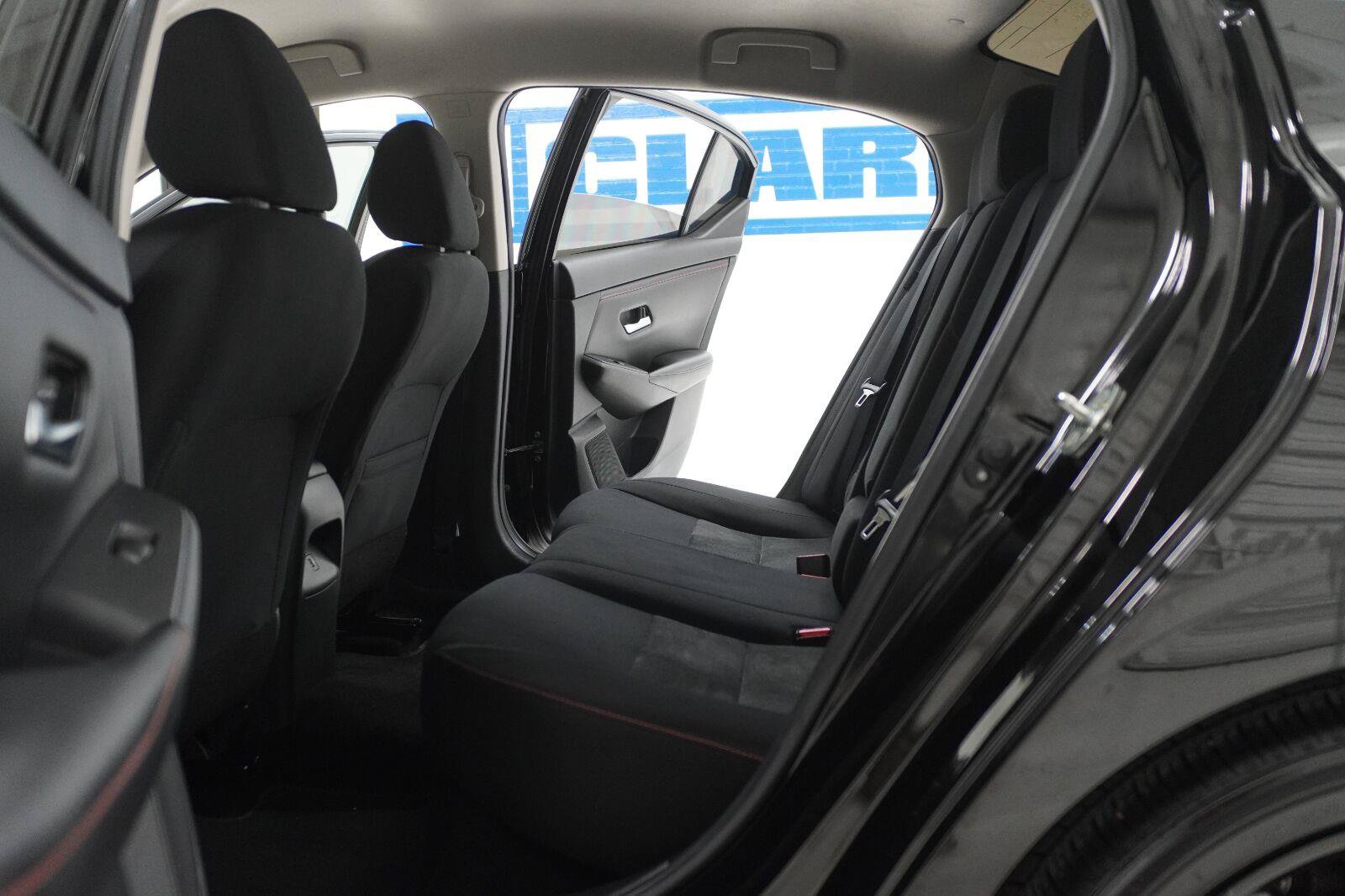 Used 2022 Nissan Sentra SR w/ Midnight Edition FWD image 23