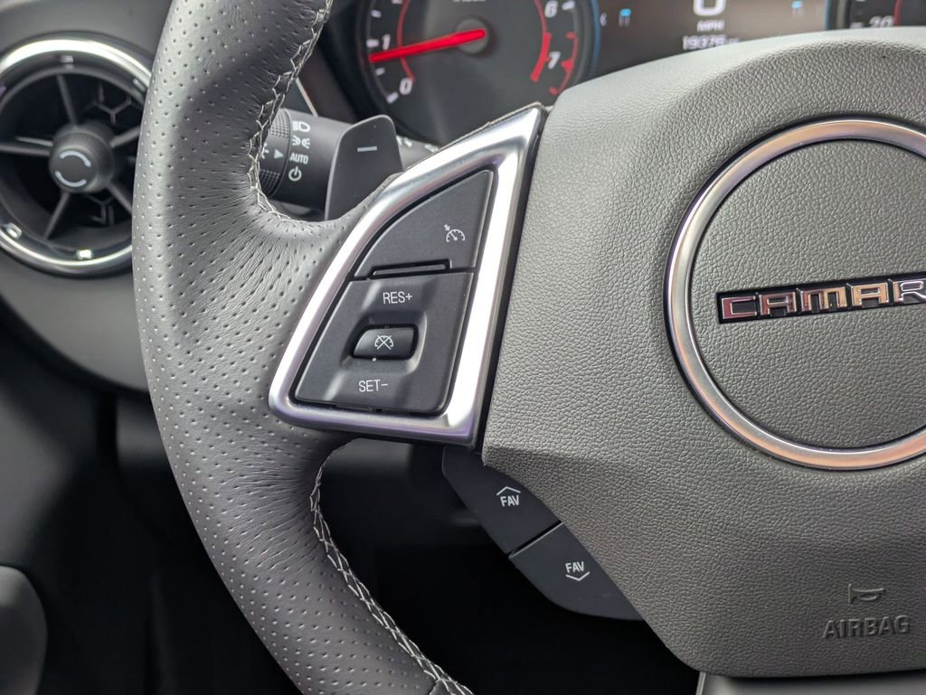 Certified 2018 Chevrolet Camaro SS image 13