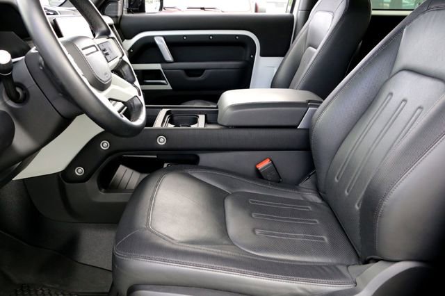 Used 2022 Land Rover Defender 90 X-Dynamic HSE image 10