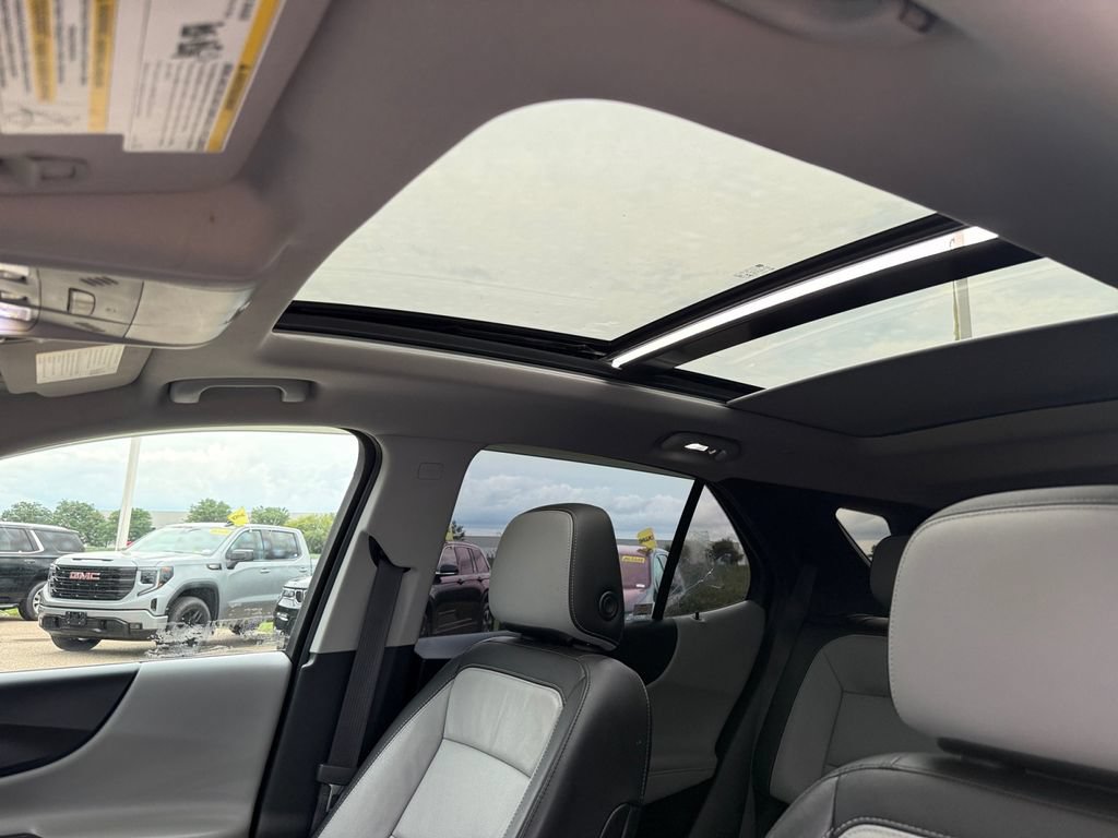 Used 2019 Chevrolet Equinox Premier AWD/4WD image 38