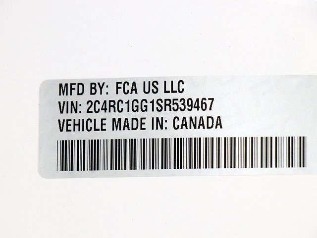 Used 2025 Chrysler Pacifica Limited image 37