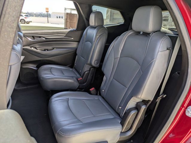 Used 2024 Buick Enclave Premium AWD/4WD image 24