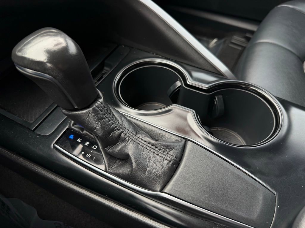 Used 2019 Toyota Camry SE image 26
