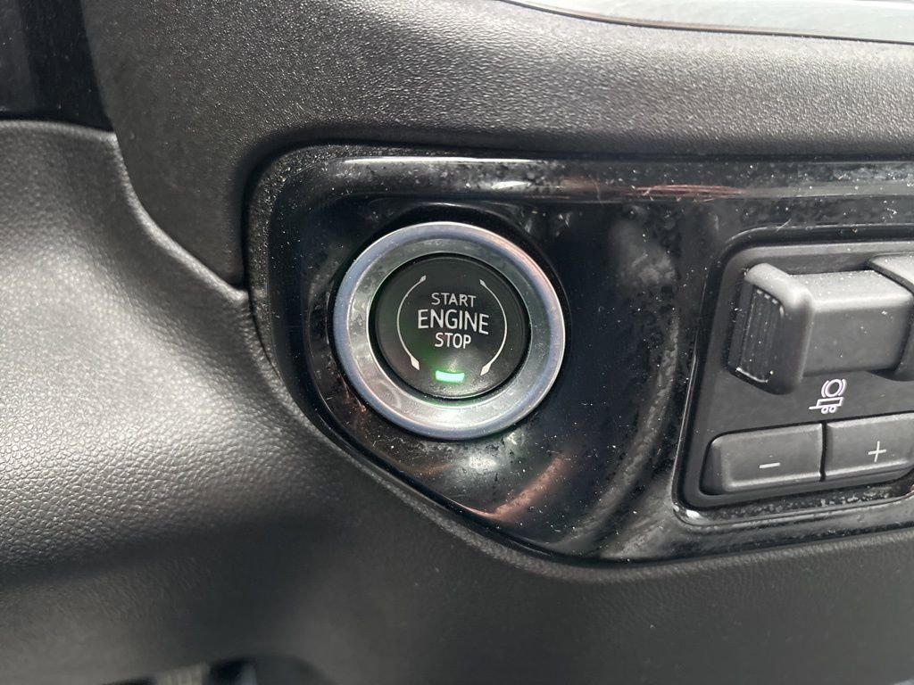 Used 2023 Chevrolet Silverado 1500 LT image 25