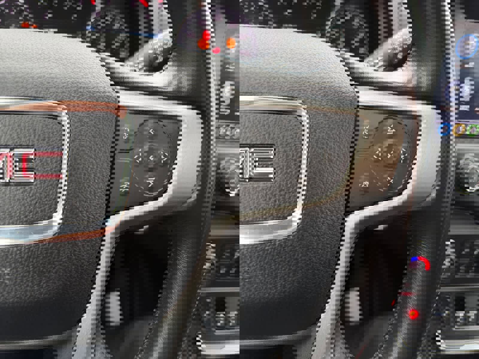 Used 2018 GMC Terrain SLE w/ Driver Convenience Package image 19