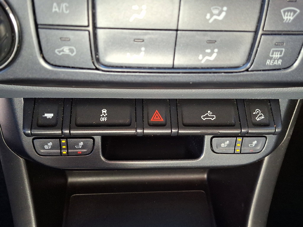 Used 2018 Chevrolet Colorado Z71 AWD/4WD image 29